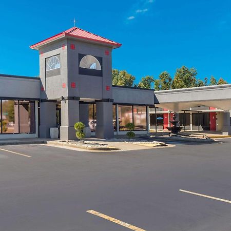 Econo Lodge Кейв Сити Екстериор снимка