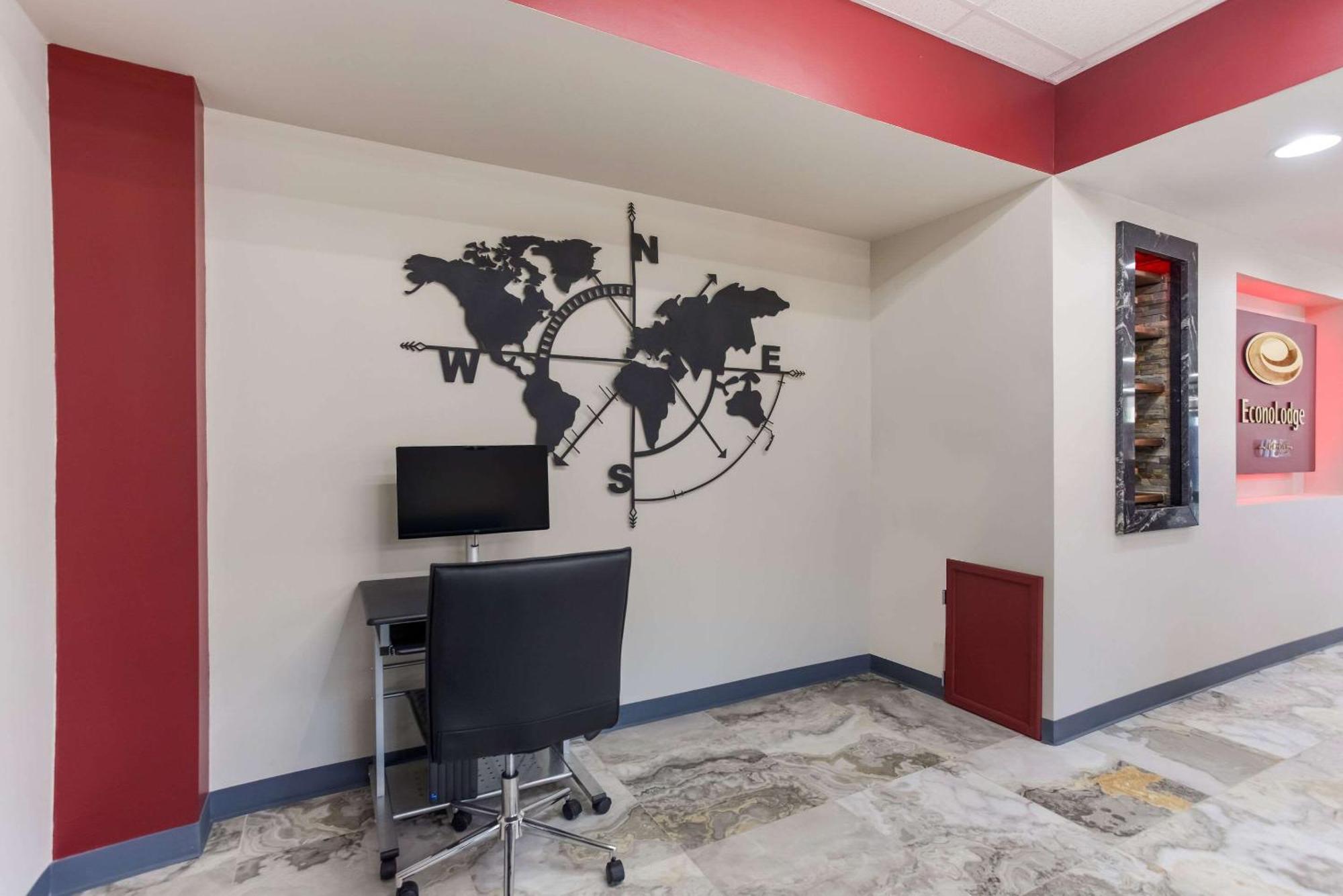 Econo Lodge Кейв Сити Екстериор снимка